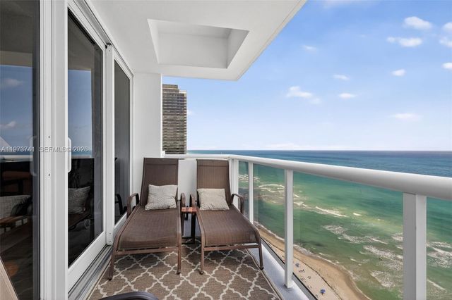 3140 S Ocean Dr PH4, Hallandale Beach, FL 33009