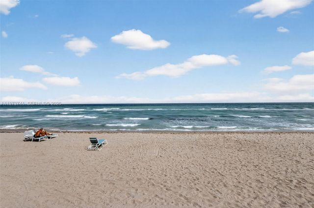 3140 S Ocean Dr PH4, Hallandale Beach, FL 33009