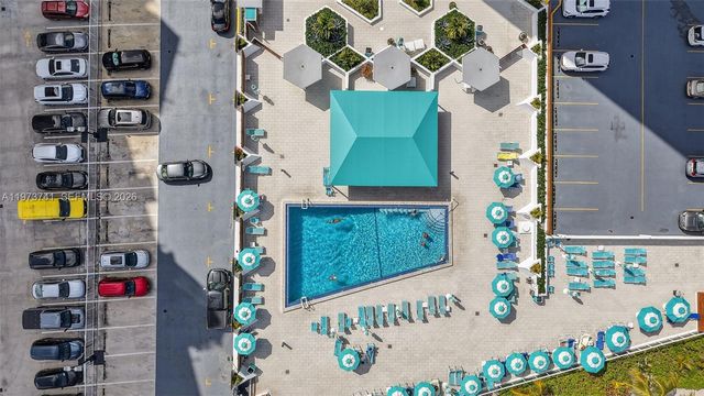 3140 S Ocean Dr PH4, Hallandale Beach, FL 33009