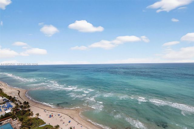 3140 S Ocean Dr PH4, Hallandale Beach, FL 33009