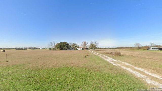 4310 GIN RD, Seguin, TX 78155