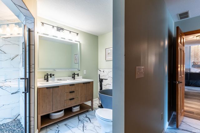 7517 Greymoor Drive, Fort Wayne, IN 46815
