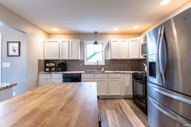 7517 Greymoor Drive, Fort Wayne, IN 46815