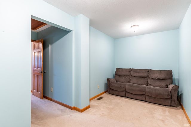 7517 Greymoor Drive, Fort Wayne, IN 46815