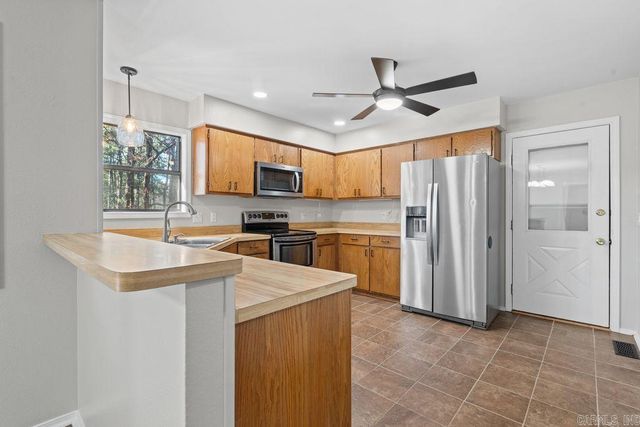 3 Penaranda Lane, Hot Springs Village, AR 71909