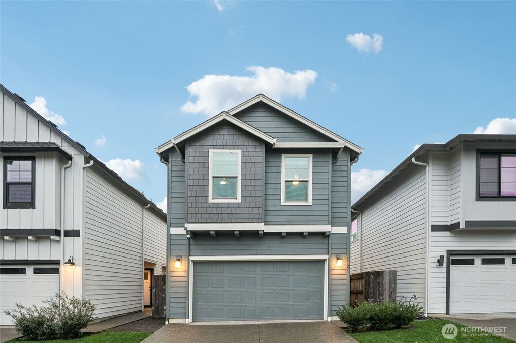 1121 N Auburn Place, Ridgefield, WA 98642