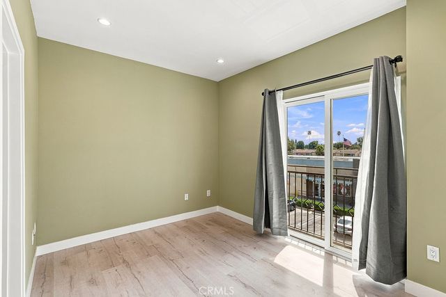 15340 Lassen, Los Angeles, CA 91345