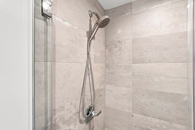 15340 Lassen, Los Angeles, CA 91345