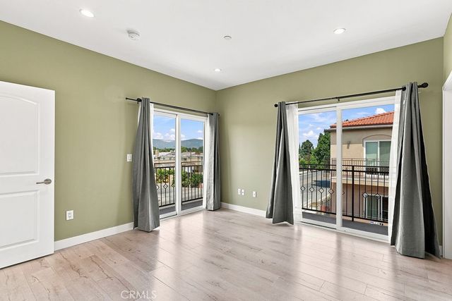 15340 Lassen, Los Angeles, CA 91345