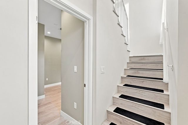 15340 Lassen, Los Angeles, CA 91345