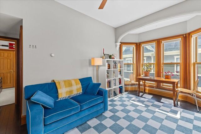 204 S Union St Apt 5, Burlington, VT 05401