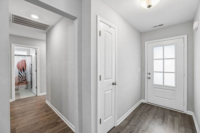 1041 Hickoryridge Dr, Murfreesboro, TN 37129