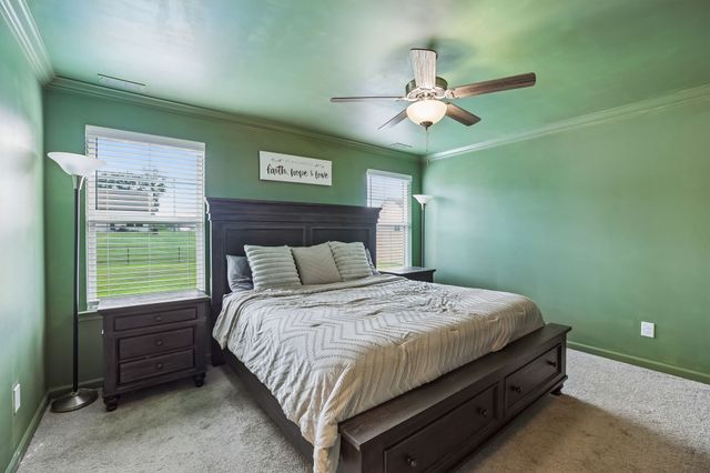 1041 Hickoryridge Dr, Murfreesboro, TN 37129