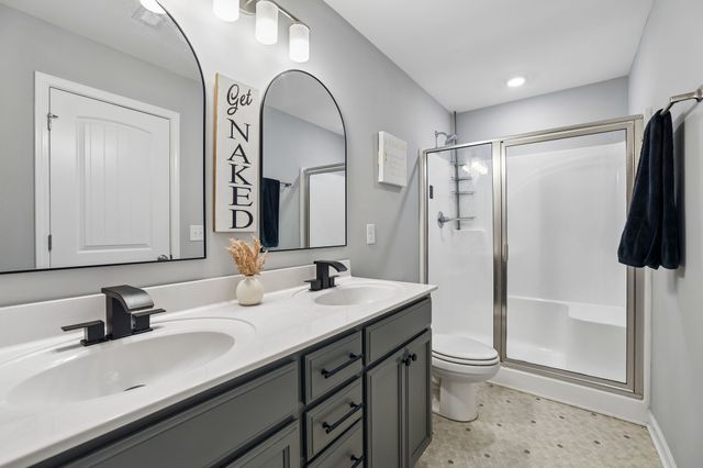 1041 Hickoryridge Dr, Murfreesboro, TN 37129