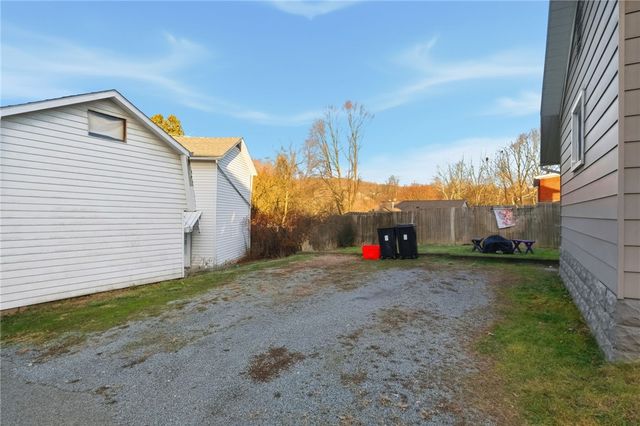 518 Cross St, Rochester, PA 15074