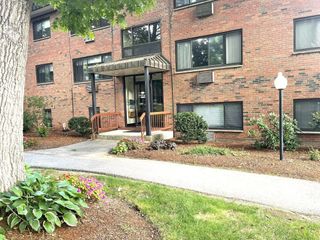 1323 Worcester Rd E7, Framingham, MA 01701