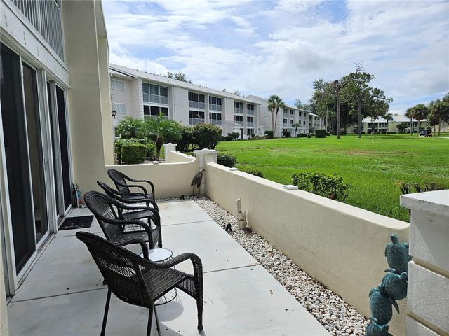435 CERROMAR LANE 329, Venice, FL 34293
