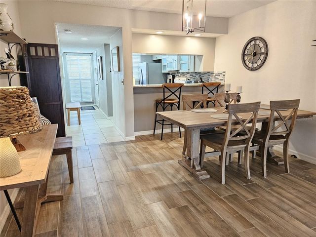 435 CERROMAR LANE 329, Venice, FL 34293