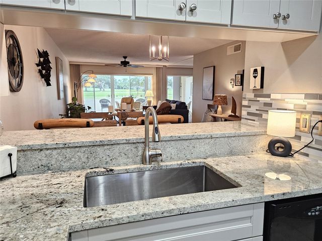 435 CERROMAR LANE 329, Venice, FL 34293