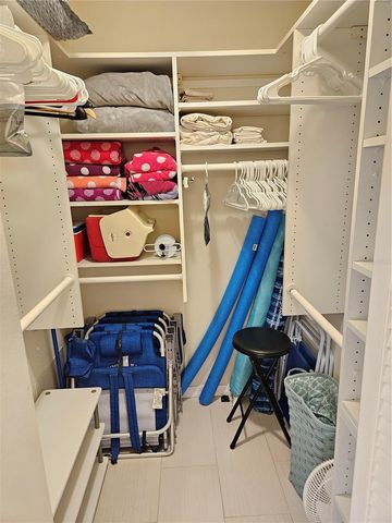 435 CERROMAR LANE 329, Venice, FL 34293