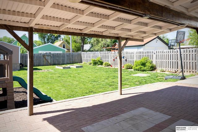 4129 N Street, Omaha, NE 68107