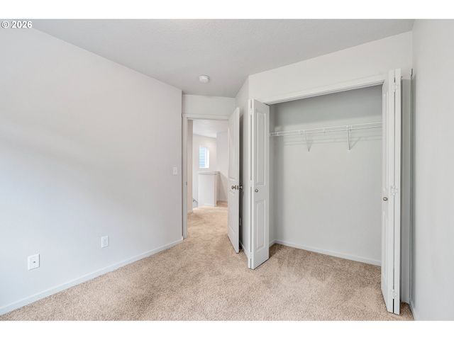 1925 Ne 117TH Ct, Vancouver, WA 98684