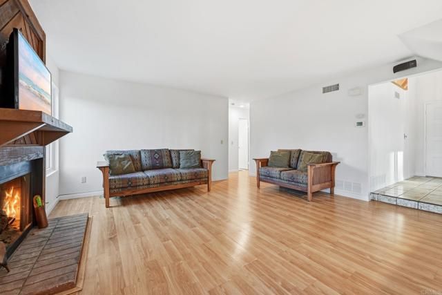 2736 Victoria Avenue, Carlsbad, CA 92010