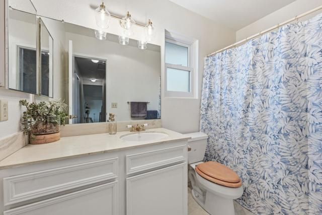 2736 Victoria Avenue, Carlsbad, CA 92010