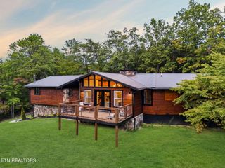 3430 Lillie Blvd, Pigeon Forge, TN 37876