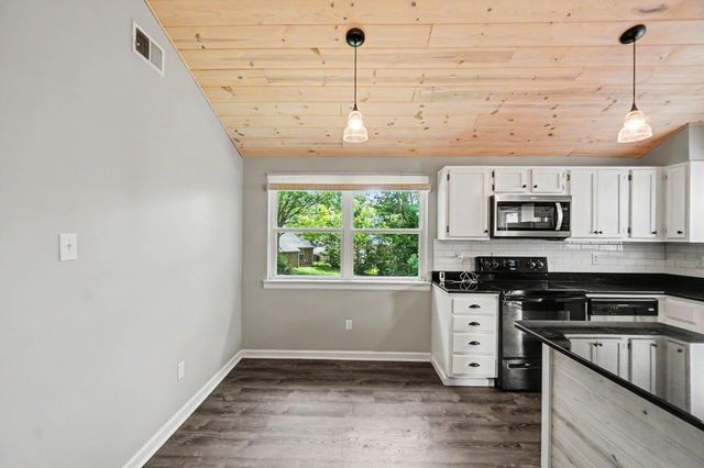 3332 Valhalla Drive, Lexington, KY 40515