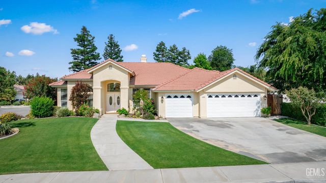 1009 Wealdshire Court, Bakersfield, CA 93311