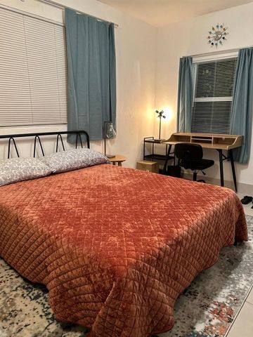 1637 SW 16th St B, Miami, FL 33145