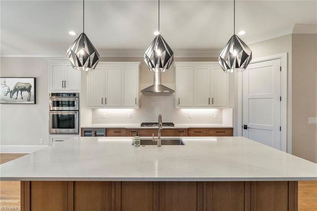 7295 Henson Forest Drive, Summerfield, NC 27358