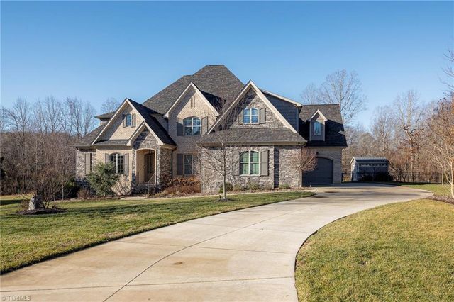 7295 Henson Forest Drive, Summerfield, NC 27358