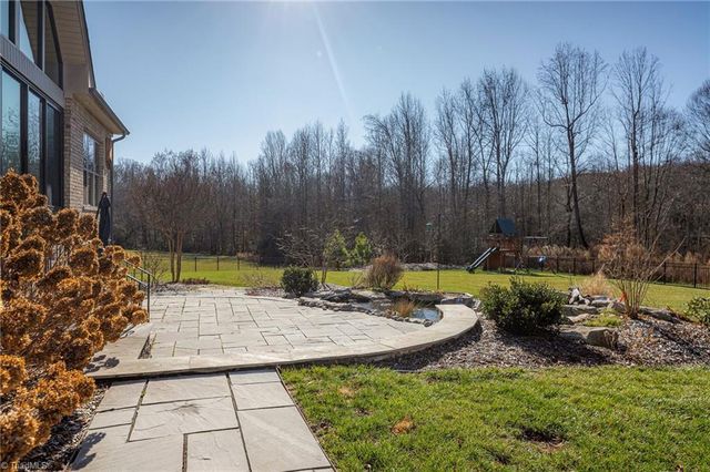 7295 Henson Forest Drive, Summerfield, NC 27358