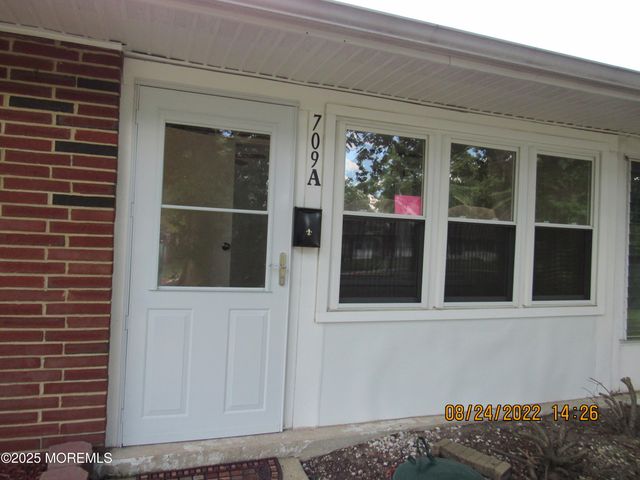 709A Plymouth Drive, Lakewood, NJ 08701