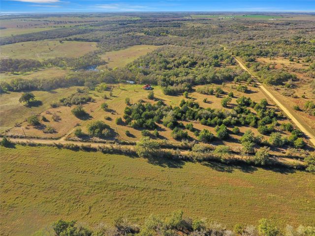 2146 County Road 418, Thorndale, TX 76577