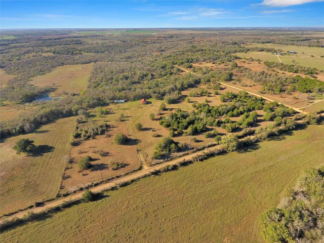 2146 County Road 418, Thorndale, TX 76577