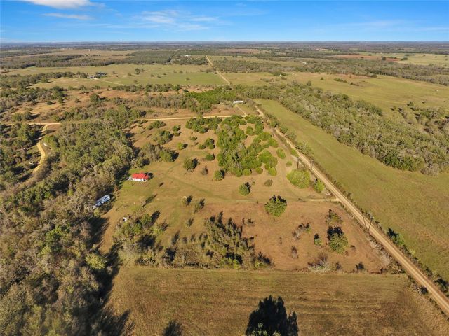 2146 County Road 418, Thorndale, TX 76577
