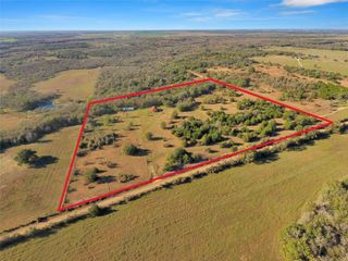 2146 County Road 418, Thorndale, TX 76577