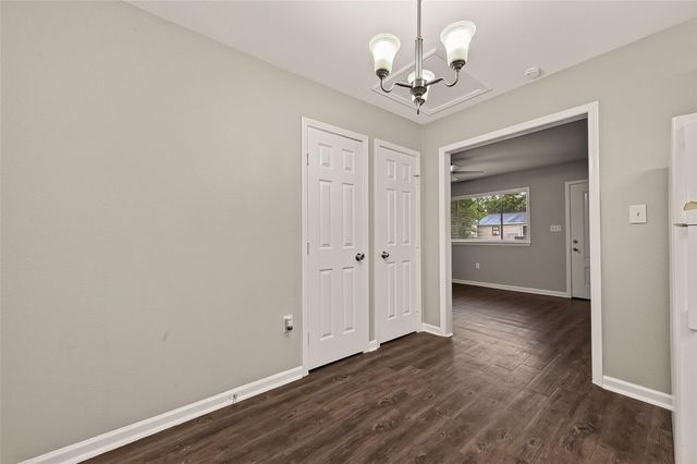 1115 Avenue E, Rosenberg, TX 77471