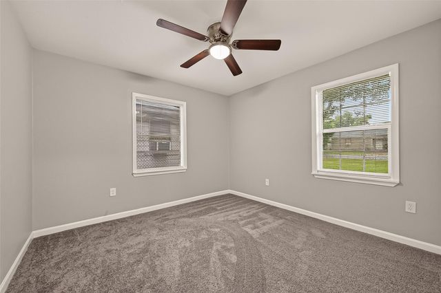 1115 Avenue E, Rosenberg, TX 77471