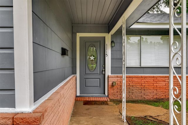 1115 Avenue E, Rosenberg, TX 77471