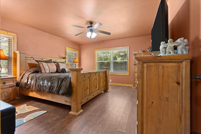 629 ACR 1215, Grapeland, TX 75844