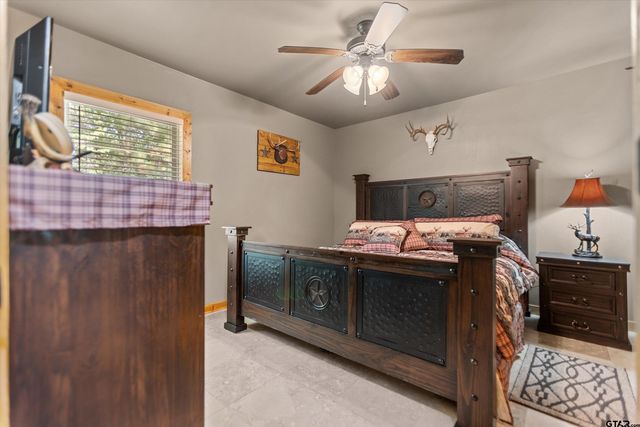 629 ACR 1215, Grapeland, TX 75844