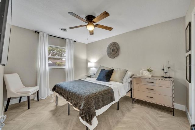 2450 DERBYSHIRE ROAD, Maitland, FL 32751