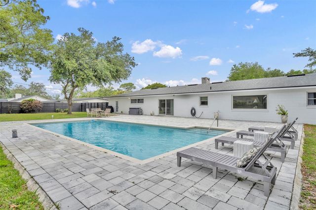 2450 DERBYSHIRE ROAD, Maitland, FL 32751