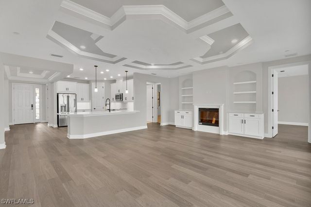 15320 Lucerna ST 102, Naples, FL 34114