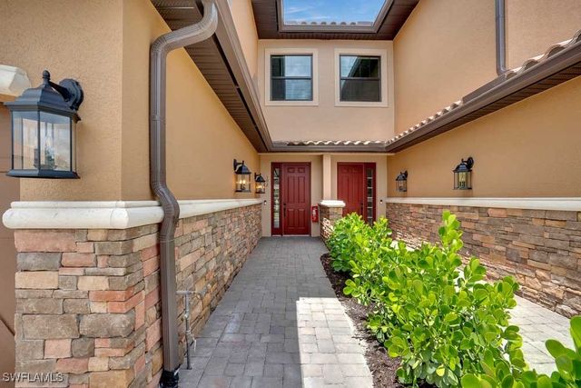 15320 Lucerna ST 102, Naples, FL 34114