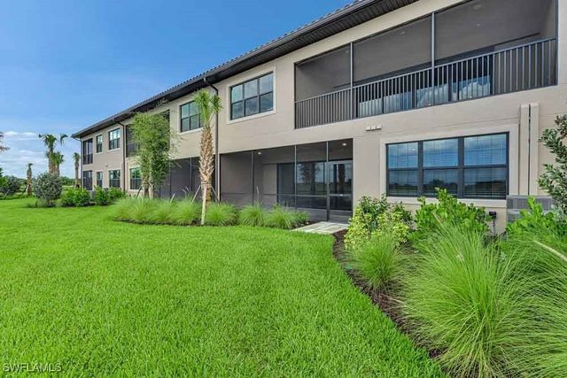 15320 Lucerna ST 102, Naples, FL 34114